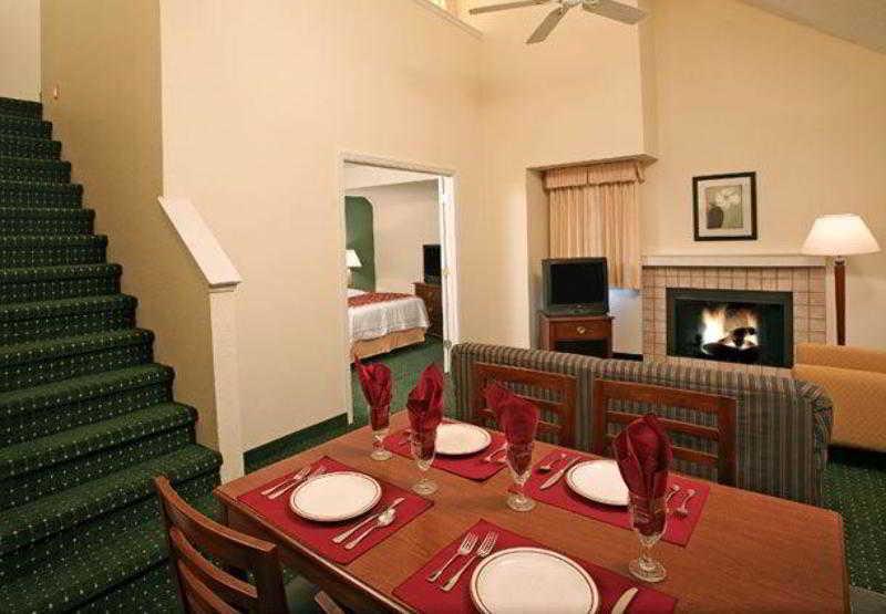 Sonesta Es Suites Оклахома-Сіті Ресторан фото